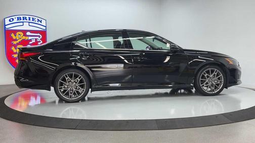 2023 Nissan Altima SR VC-Turbo FWD