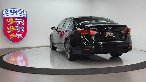 2023 Nissan Altima SR VC-Turbo FWD