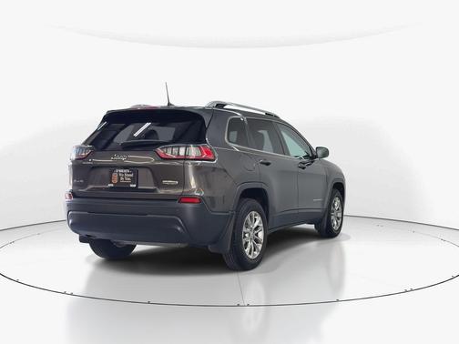 Granite Crystal Metallic Clearcoat 2019 Jeep Cherokee Latitude Plus