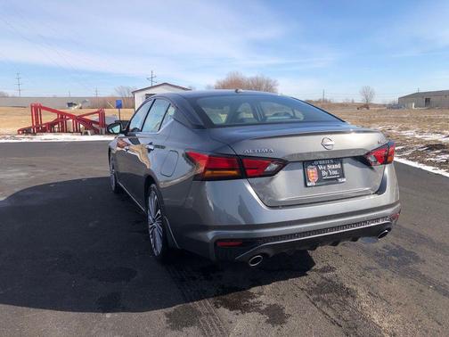 2025 Nissan Altima 2.5 SL