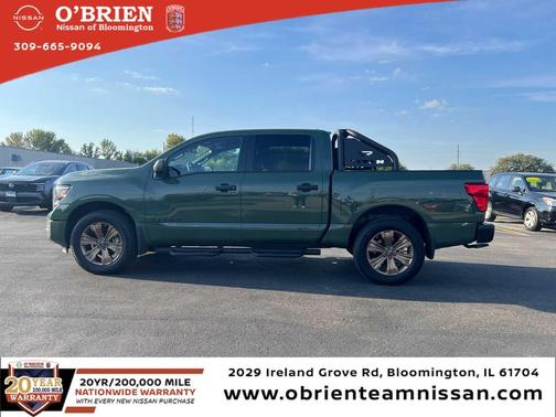 2024 Nissan Titan SV