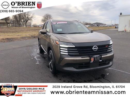 2025 Nissan Kicks SR