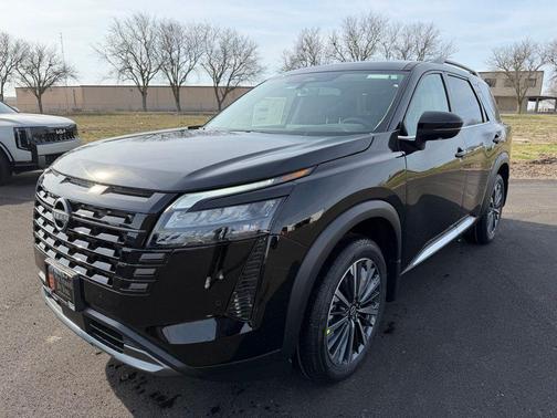 Super Black 2026 Nissan Pathfinder Platinum
