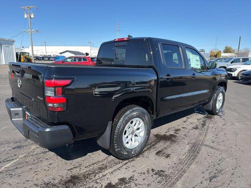 Super Black 2026 Nissan Frontier S