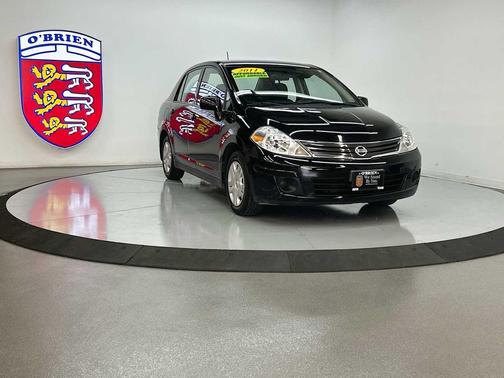2011 Nissan Versa 1.8 S