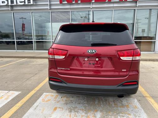 2017 Kia Sorento LX