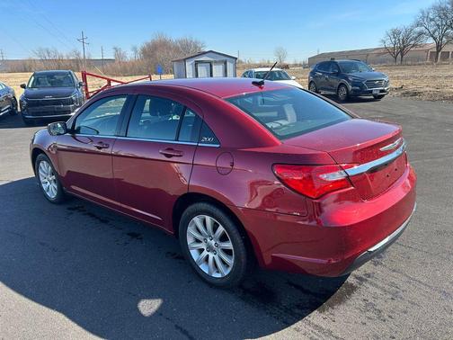 2013 Chrysler 200 Touring