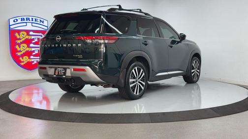 2024 Nissan Pathfinder Platinum 4WD