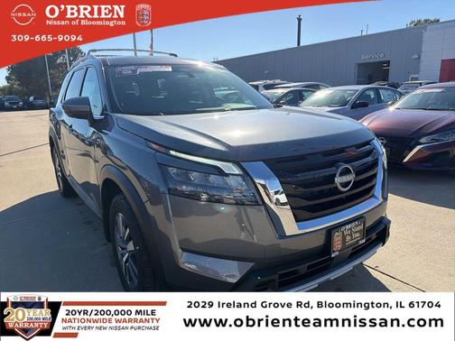 2025 Nissan Pathfinder SL 4WD