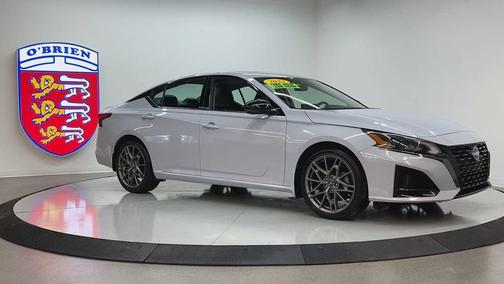 2023 Nissan Altima SR VC-Turbo FWD