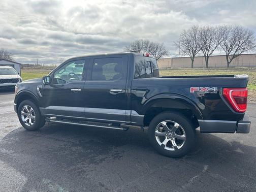 AGATE BLACK METALLIC 2021 Ford F-150 XLT