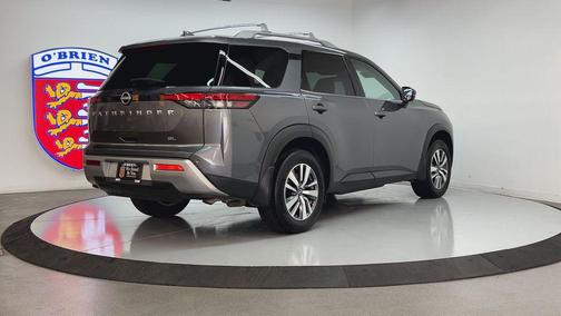 2024 Nissan Pathfinder SL FWD