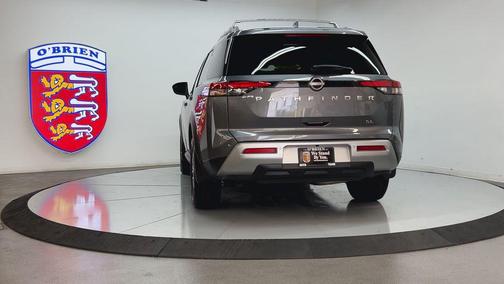 2024 Nissan Pathfinder SL FWD