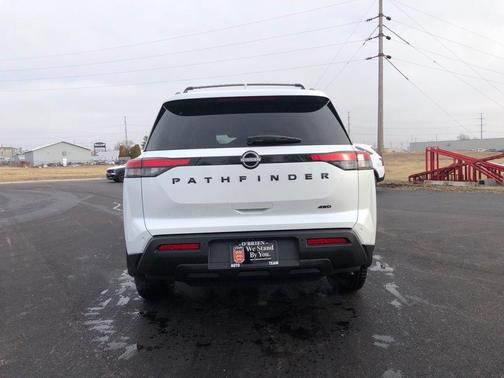 2025 Nissan Pathfinder SV 4WD