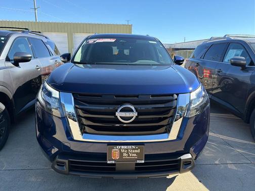 2025 Nissan Pathfinder SV 4WD