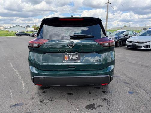 Obsidian Green 2026 Nissan Rogue Dark Armor