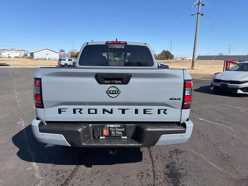 Boulder Gray Pearl 2026 Nissan Frontier SV