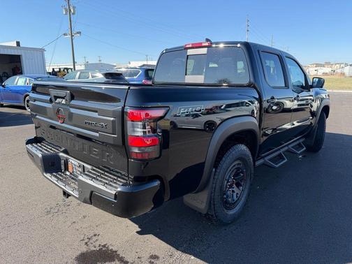 Super Black 2026 Nissan Frontier PRO-4X