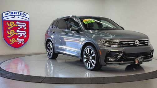 Platinum Gray Metallic 2020 Volkswagen Tiguan 2.0T SEL R-Line 4MOTION
