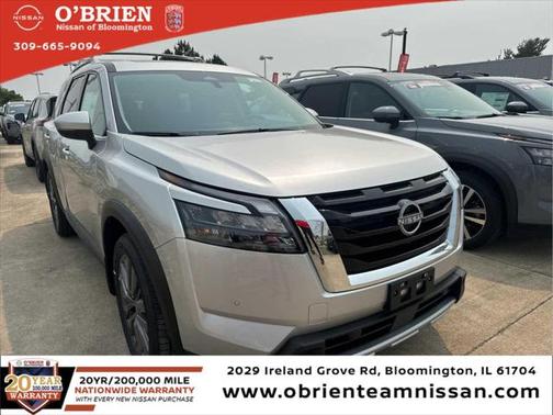 2025 Nissan Pathfinder SL 4WD