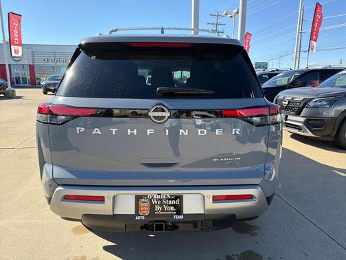 2025 Nissan Pathfinder Platinum 4WD