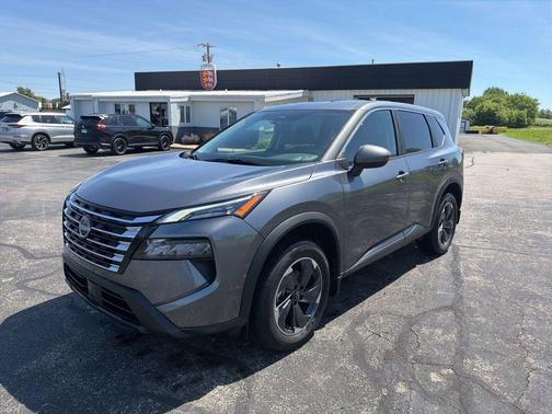 Gun Metallic 2025 Nissan Rogue SV