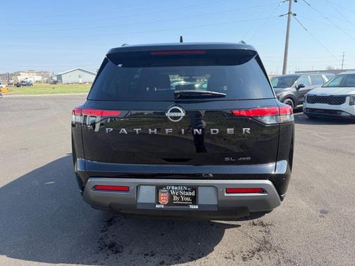 Super Black 2026 Nissan Pathfinder SL