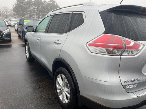 2015 Nissan Rogue SV