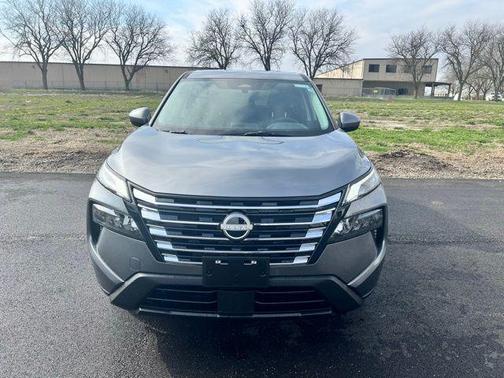 Gun Metallic 2026 Nissan Rogue SV