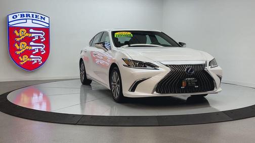 2021 Lexus ES 300h Base