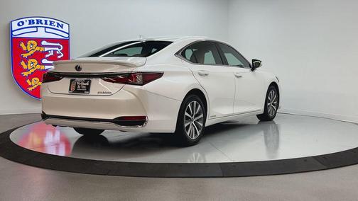 2021 Lexus ES 300h Base