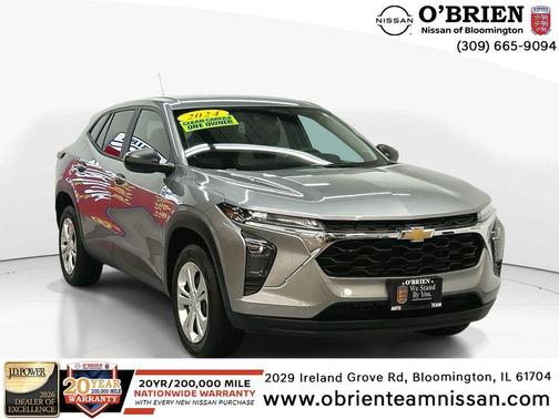 Sterling Gray Metallic 2024 Chevrolet Trax LS