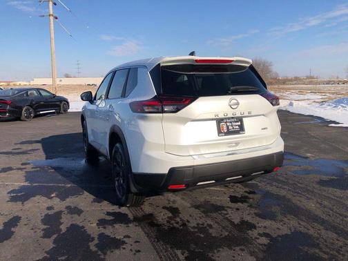 2026 Nissan Rogue SV