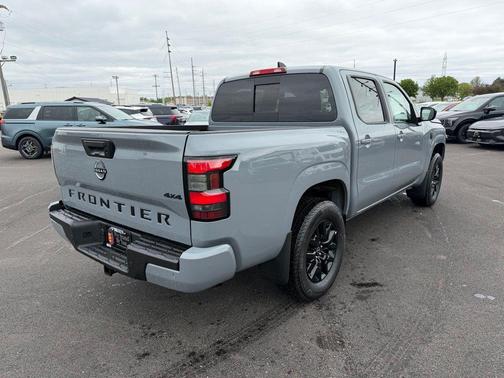 Boulder Gray Pearl 2026 Nissan Frontier SV