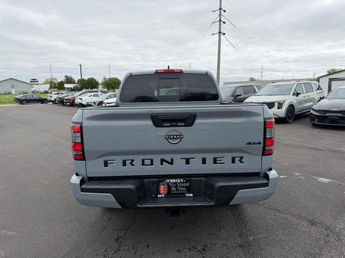 Boulder Gray Pearl 2026 Nissan Frontier SV