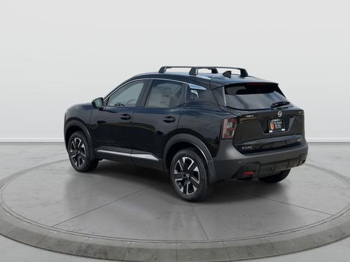 Super Black 2026 Nissan Kicks SV