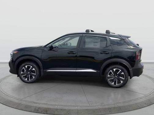 Super Black 2026 Nissan Kicks SV