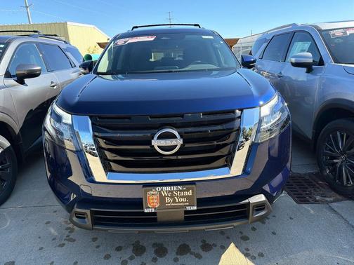 2025 Nissan Pathfinder SV FWD