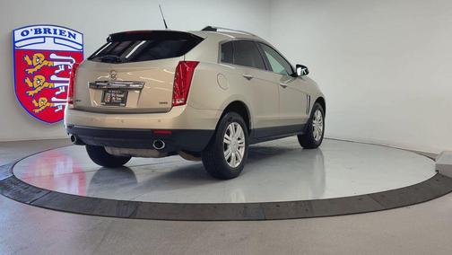 Silver Coast Metallic 2013 Cadillac SRX Luxury Collection