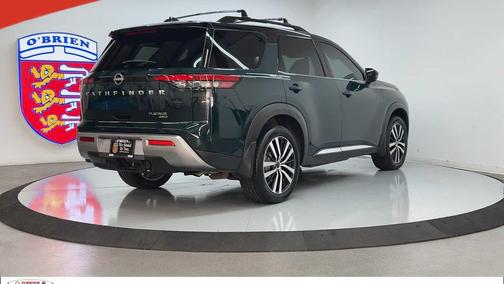 2024 Nissan Pathfinder Platinum 4WD