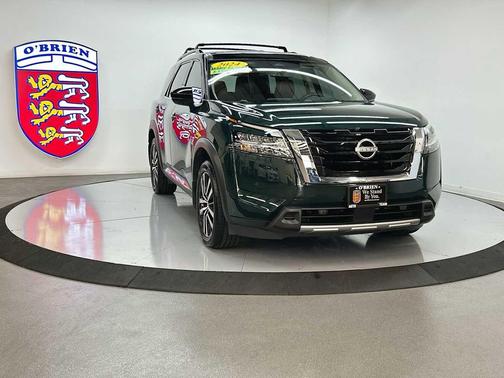 2024 Nissan Pathfinder Platinum 4WD