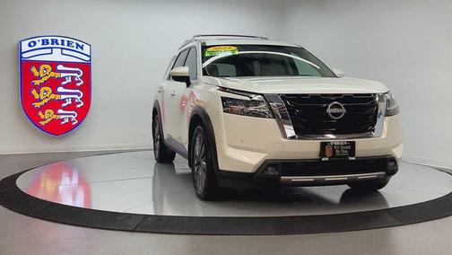 2024 Nissan Pathfinder SL 4WD