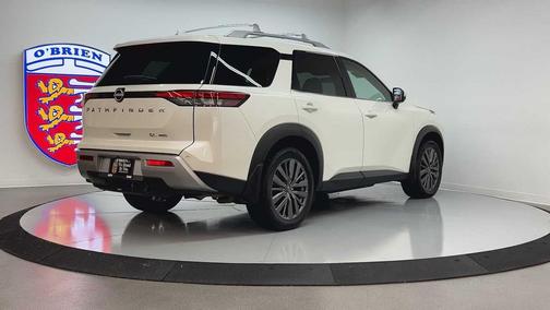 2024 Nissan Pathfinder SL 4WD