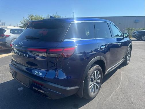 2025 INFINITI QX60 Pure