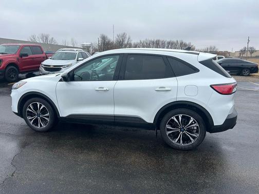 2022 Ford Escape SE