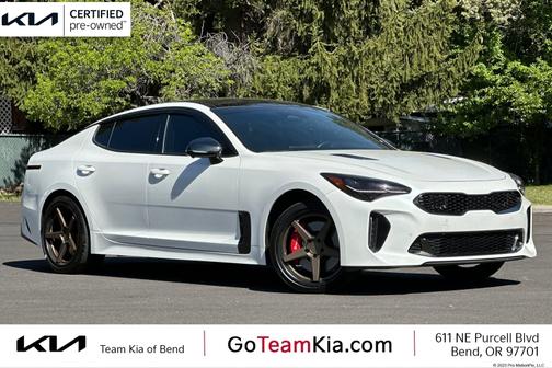 Snow White Pearl 2023 Kia Stinger GT2