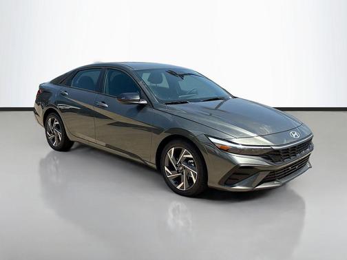 2025 Hyundai ELANTRA Sport