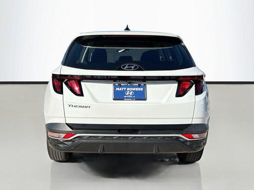 2023 Hyundai TUCSON SE