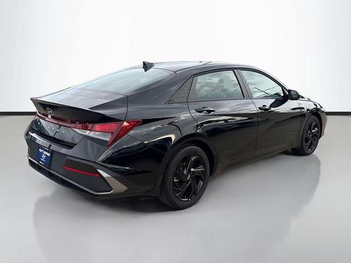 2026 Hyundai ELANTRA Sport