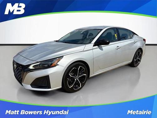 2023 Nissan Altima SR FWD